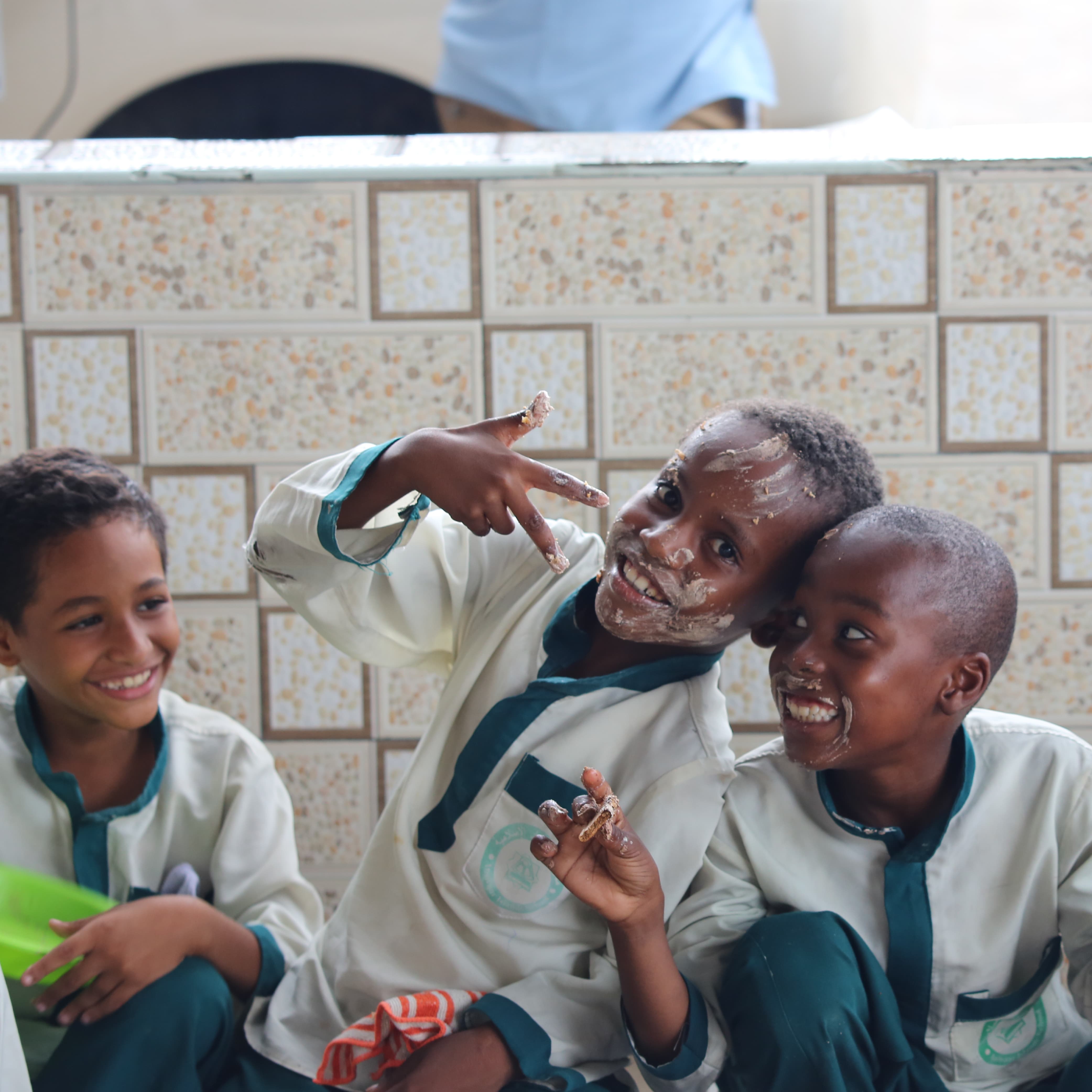 Pasta Ve Oyuncak - 15 kişilik (Afrika)